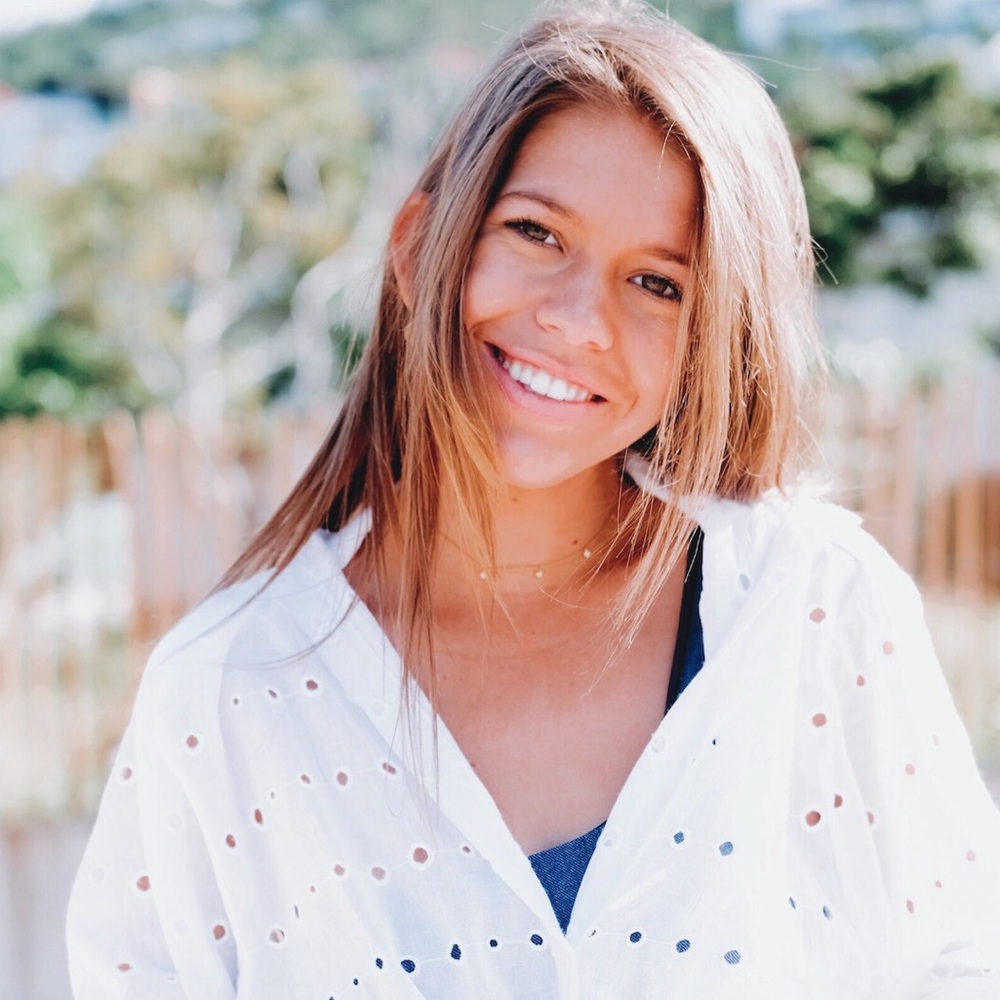 Meet your Posher, Olivia